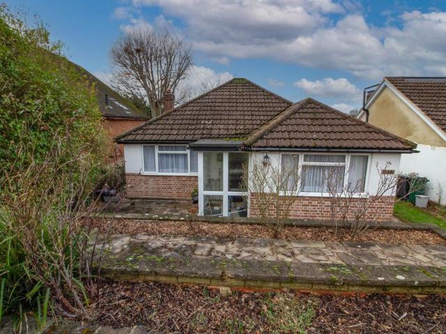 House for sale in Watford Rural, Batchworth