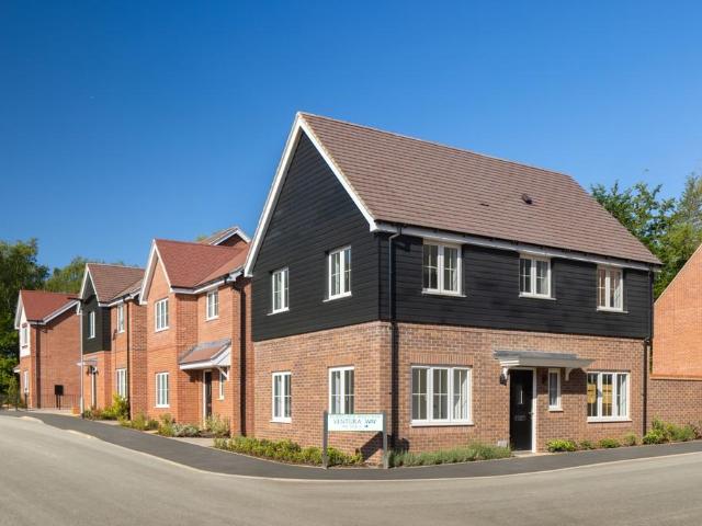 House for sale in Bovingdon Green, Pouchen End