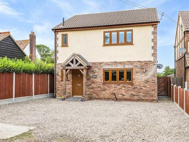 House for sale in Ongar, Epping