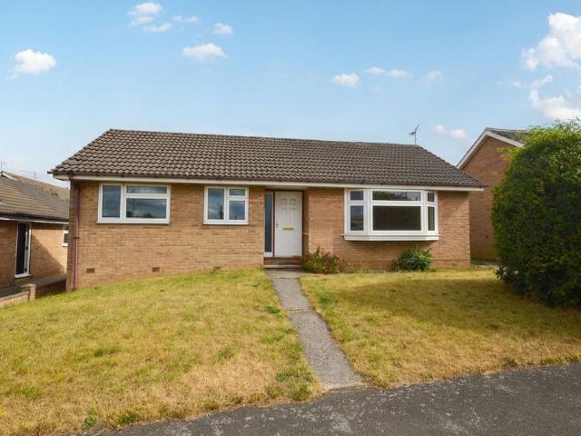 House for sale in Bramley, South Yorkshire