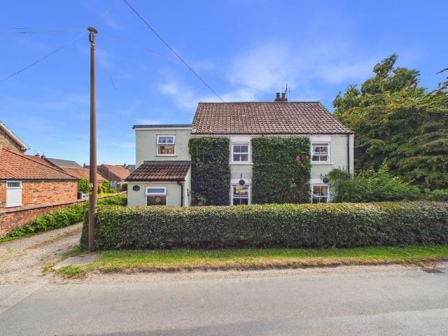 House for sale in Cranswick, East Riding Of Yorkshire