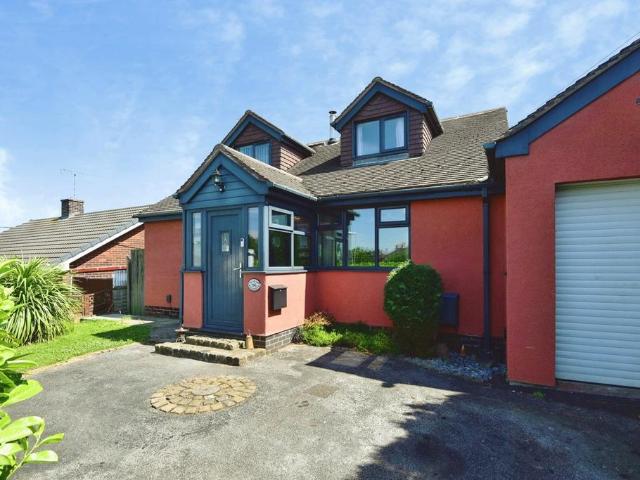 House for sale in Norton-Le-Moors, Ball Green