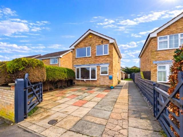 House for sale in Norton-on-derwent, North Yorkshire