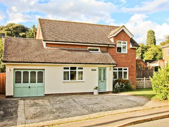 House for sale in Chelmondiston, Suffolk