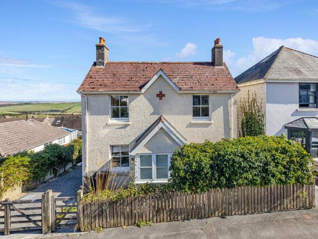 House for sale in Strode, Devon