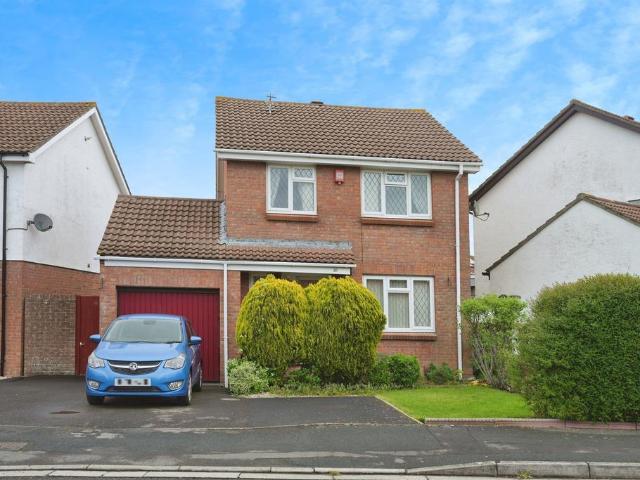 House for sale in Stoke Gifford, South Gloucestershire