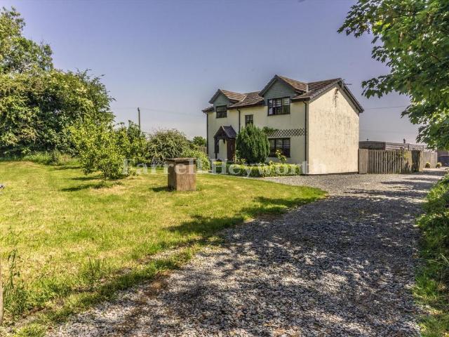 House for sale in Cabus, Lancashire