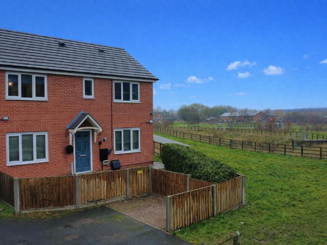 House for sale in Shepshed, Elmfield