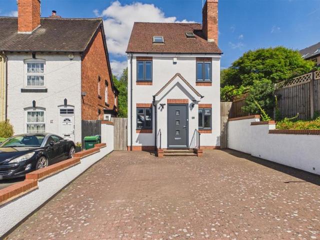 House for sale in Haden Hill, Fold Hill