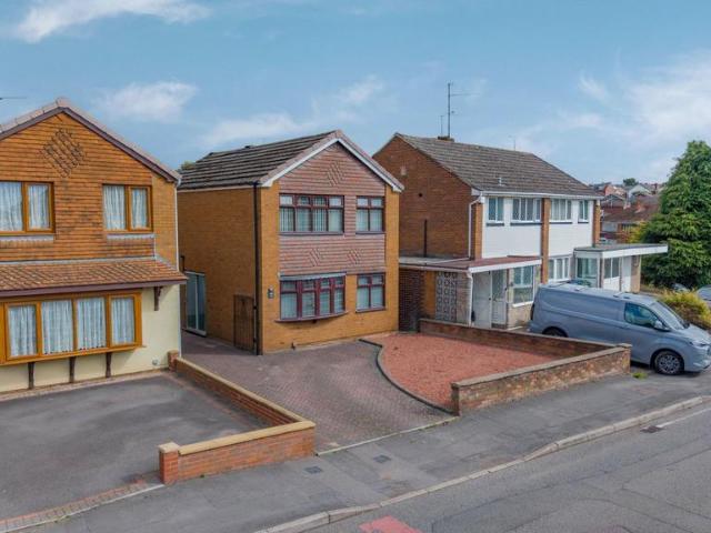 House for sale in Gornal Wood, Dudley