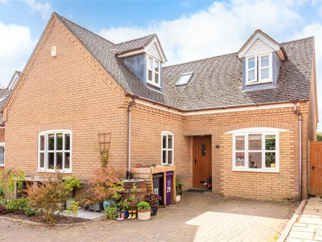 House for sale in King's Walden, Hertfordshire