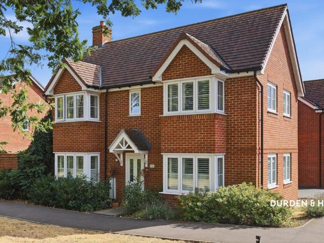 House for sale in Ongar, Epping