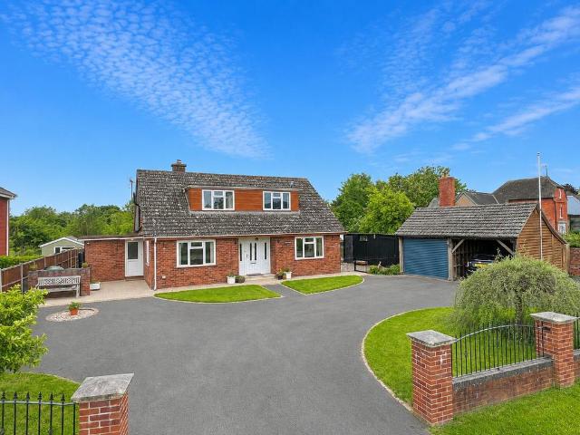 House for sale in Ploughfield, Preston On Wye