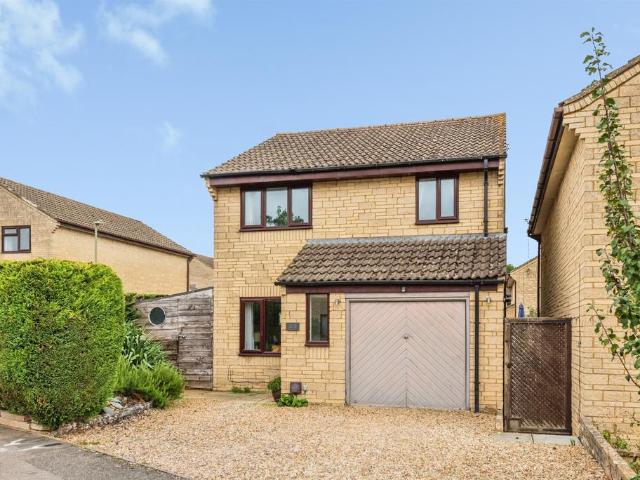 House for sale in Deer Park, Black Bourton