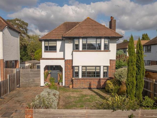 House for sale in Thames Ditton, Elmbridge