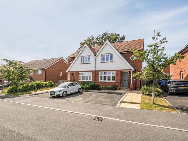 House for sale in Tascroft Rise, Warminster
