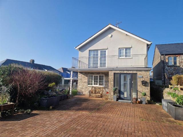 House for sale in Porthcawl, Nottage