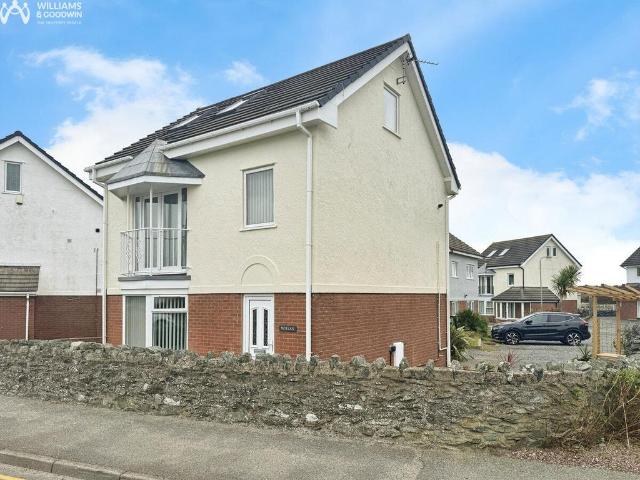 House for sale in Trearddur, Wales