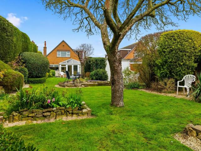House for sale in Barton In Fabis, East Midlands