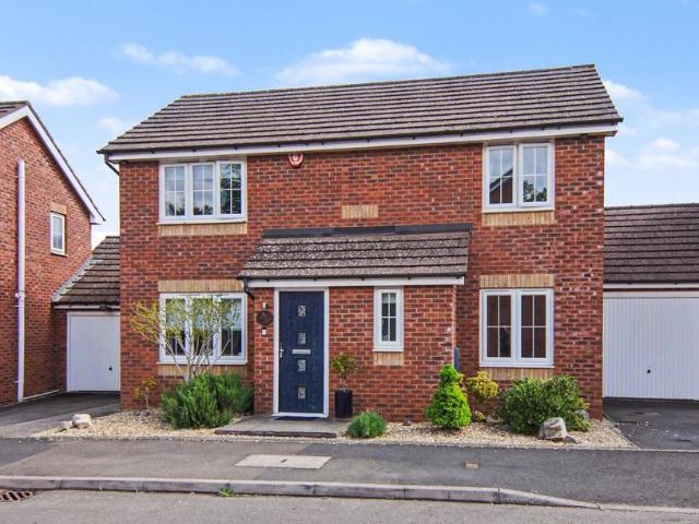 House for sale in Keresley Green, Camp Hill