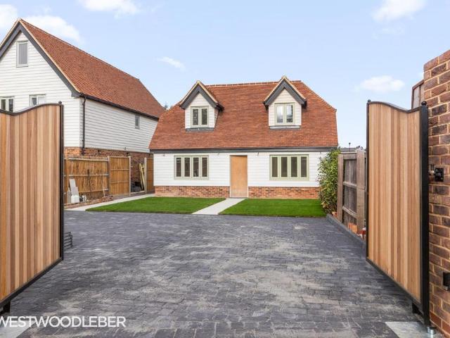 House for sale in Broadley Common, Epping Forest