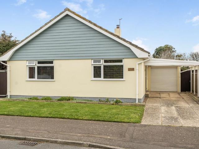 House for sale in Littlecote, West Sussex