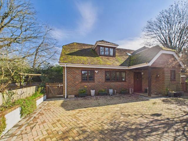 House for sale in Battle, Heathlands
