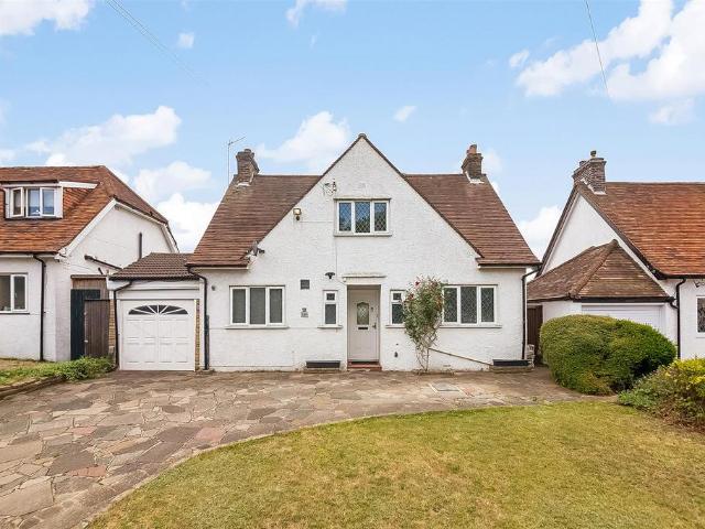 House for sale in London Borough of Croydon, Kenley