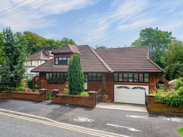 House for sale in Cheadle, Greater Manchester
