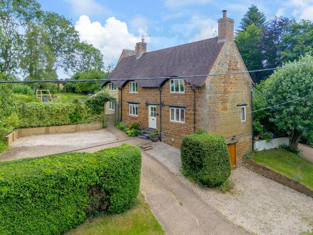 House for sale in Preston Capes, Northamptonshire