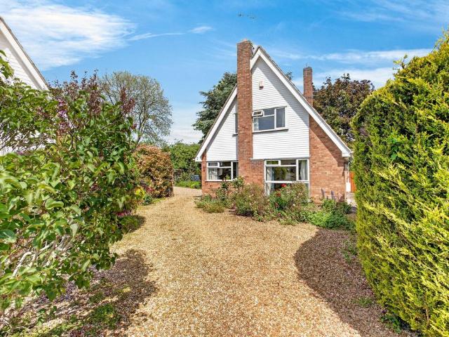 House for sale in Stanford On Avon, Leicestershire