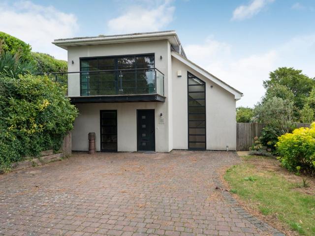 House for sale in Ash, Kent