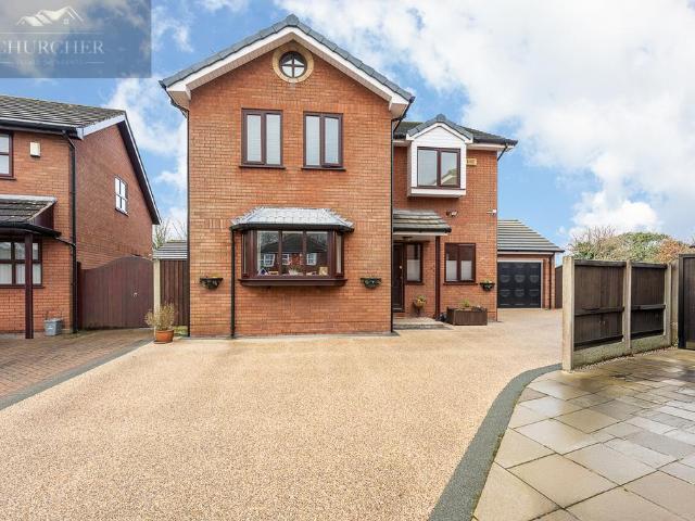 House for sale in Roby Mill, Lancashire