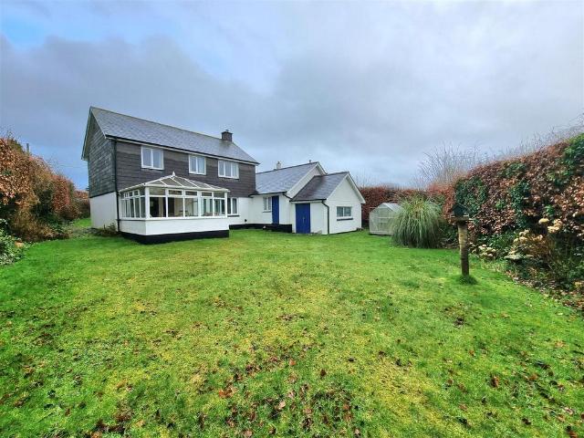 House for sale in Weir Quay, Devon