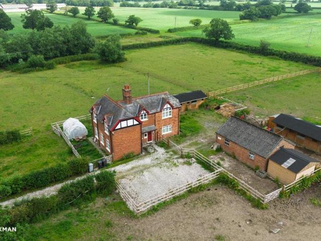 House for sale in Wettenhall