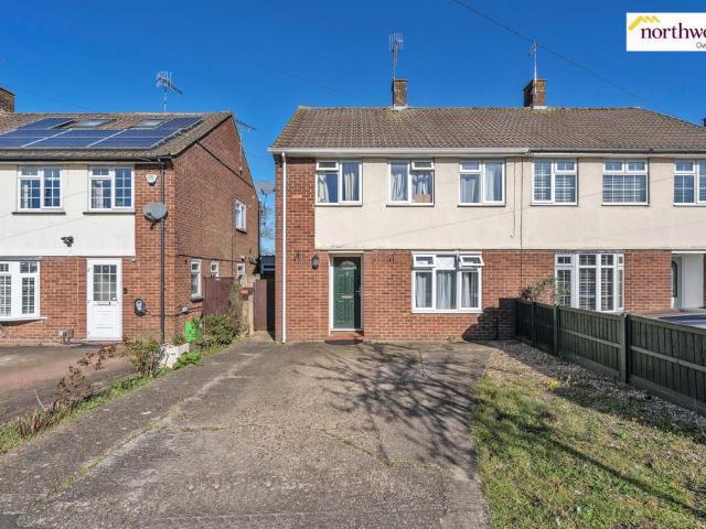 House for sale in Bushey