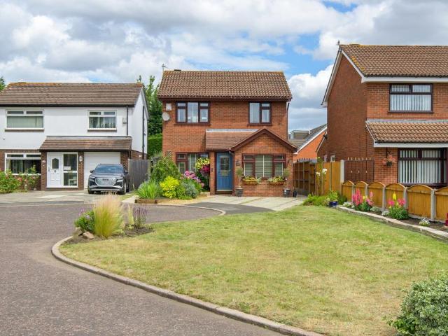 House for sale in Lingley Green, Warrington