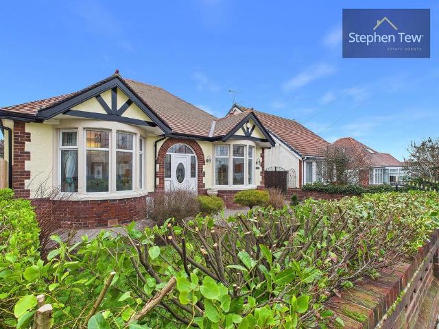 Bungalow for sale in Knowle, Blackpool