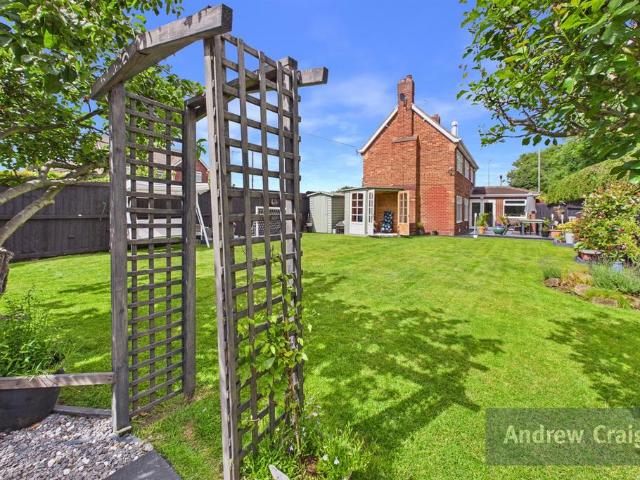 House for sale in Elstob Farm Estate, Tyne And Wear