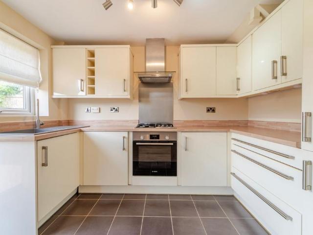House for sale in Compton Acres, Barton In Fabis
