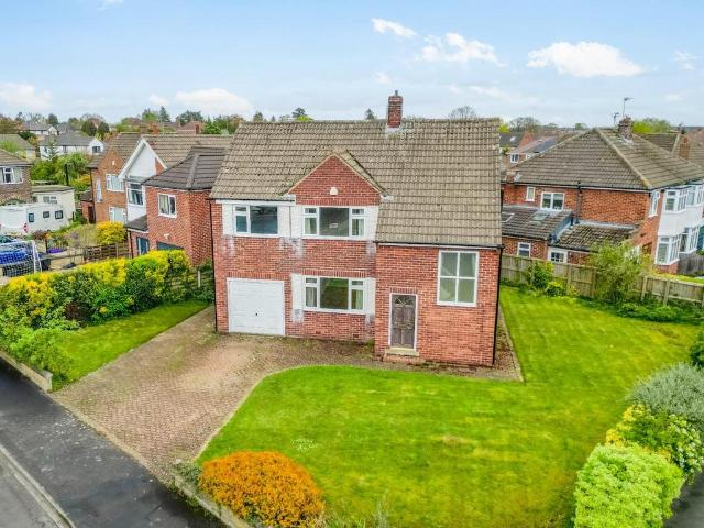 House for sale in Copmanthorpe, York