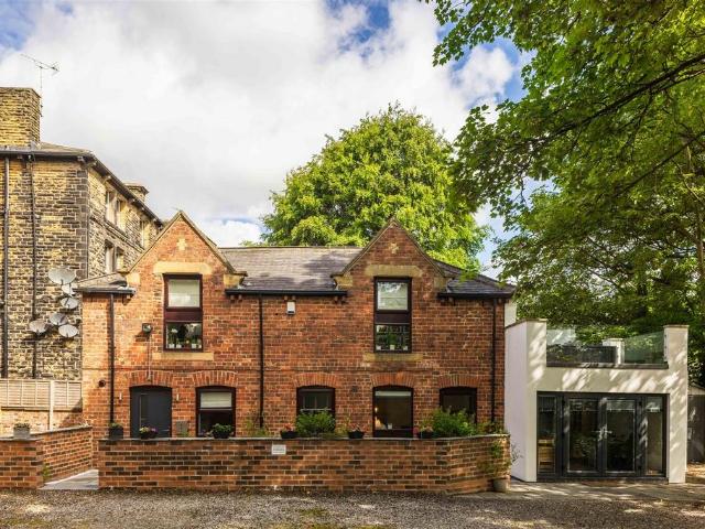 House for sale in Chapel Allerton, West Yorkshire