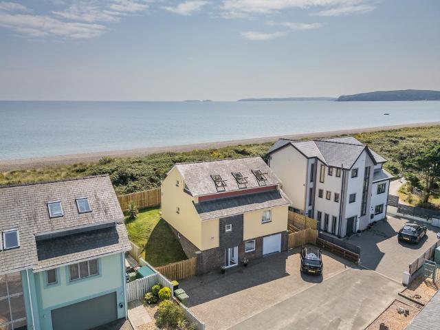House for sale in Pwllheli