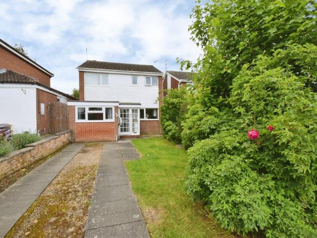 House for sale in Stanford On Avon, Leicestershire