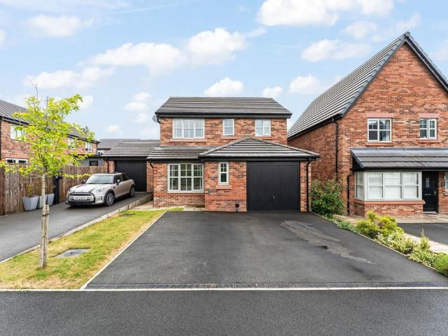 House for sale in Bollinbrook, Macclesfield