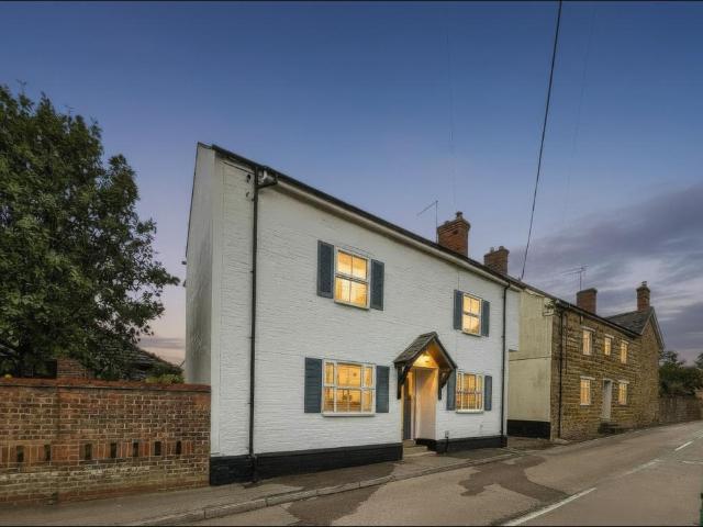House for sale in Pattishall, Northamptonshire