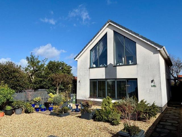 House for sale in Clevedon, North Somerset