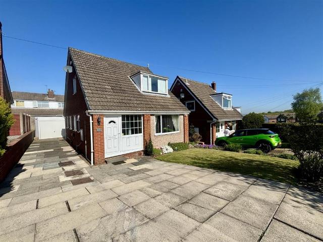House for sale in West Yorkshire