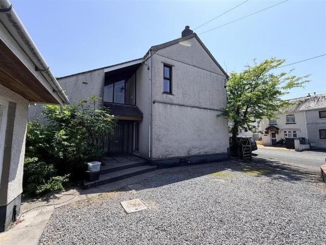 House for sale in Betws