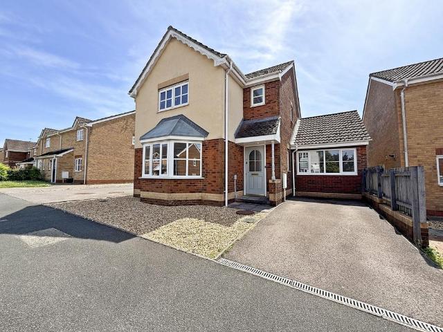 House for sale in Llanharry